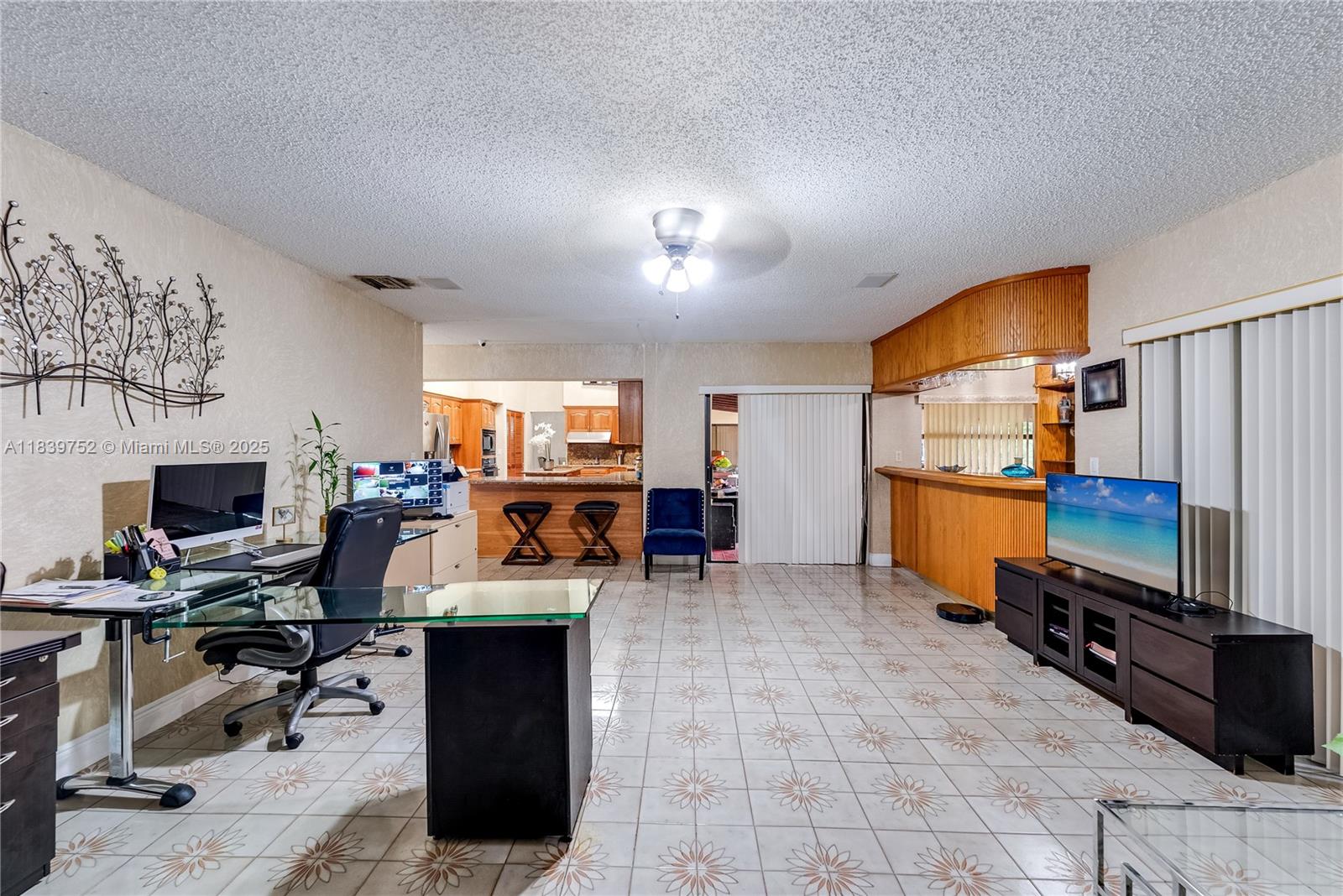 SWEETWATER ESTS SUB - Residential