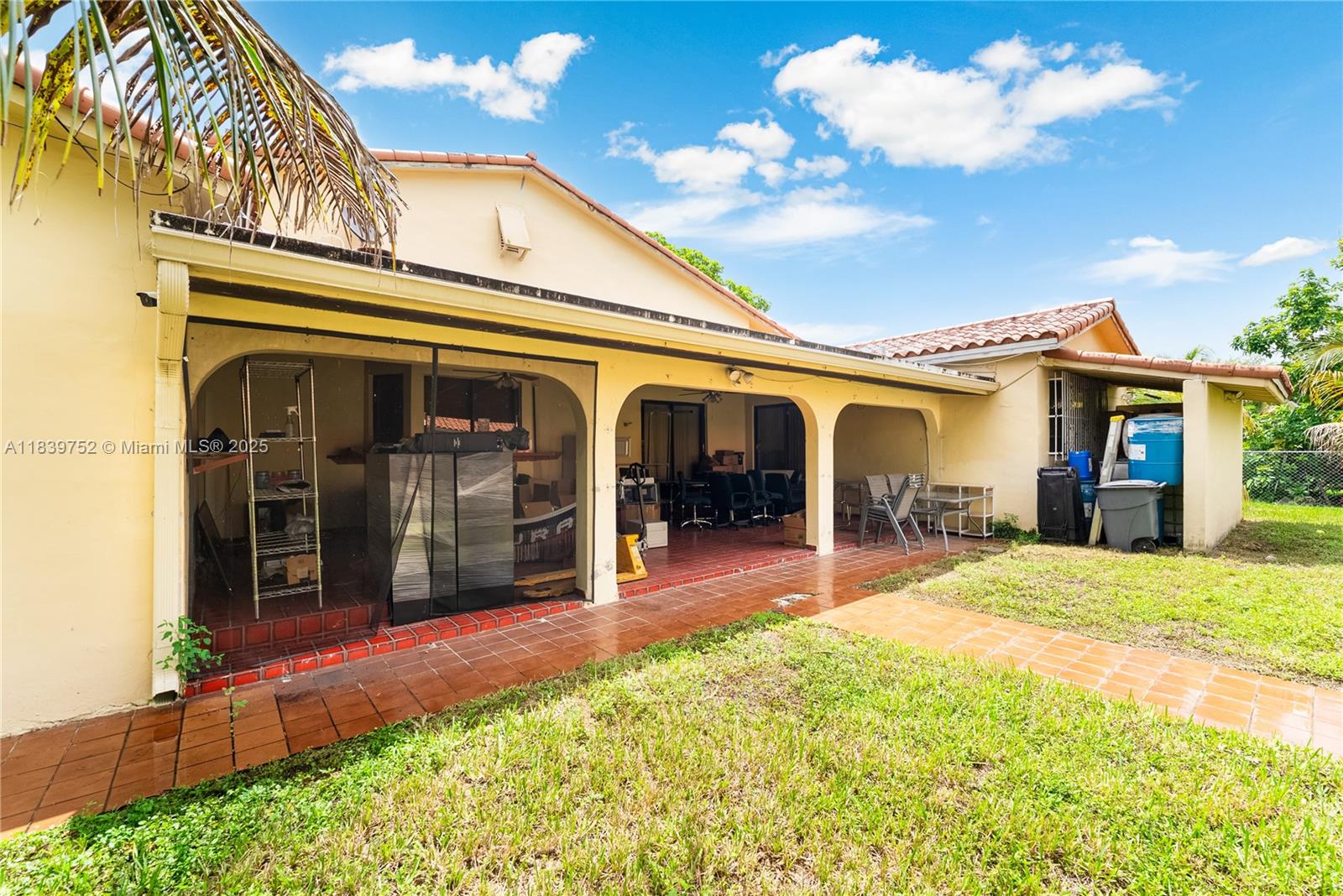 SWEETWATER ESTS SUB - Residential