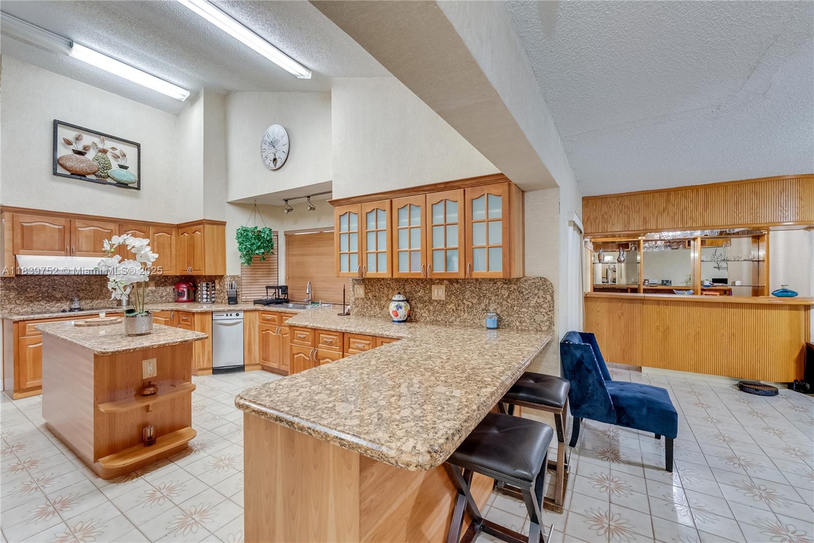 SWEETWATER ESTS SUB - Residential