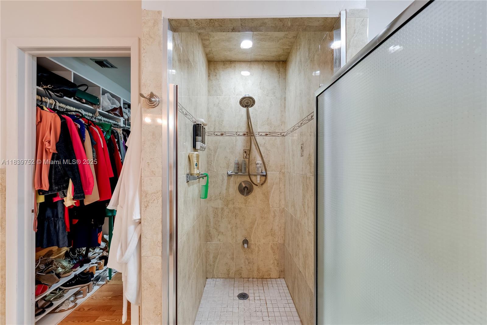 SWEETWATER ESTS SUB - Residential