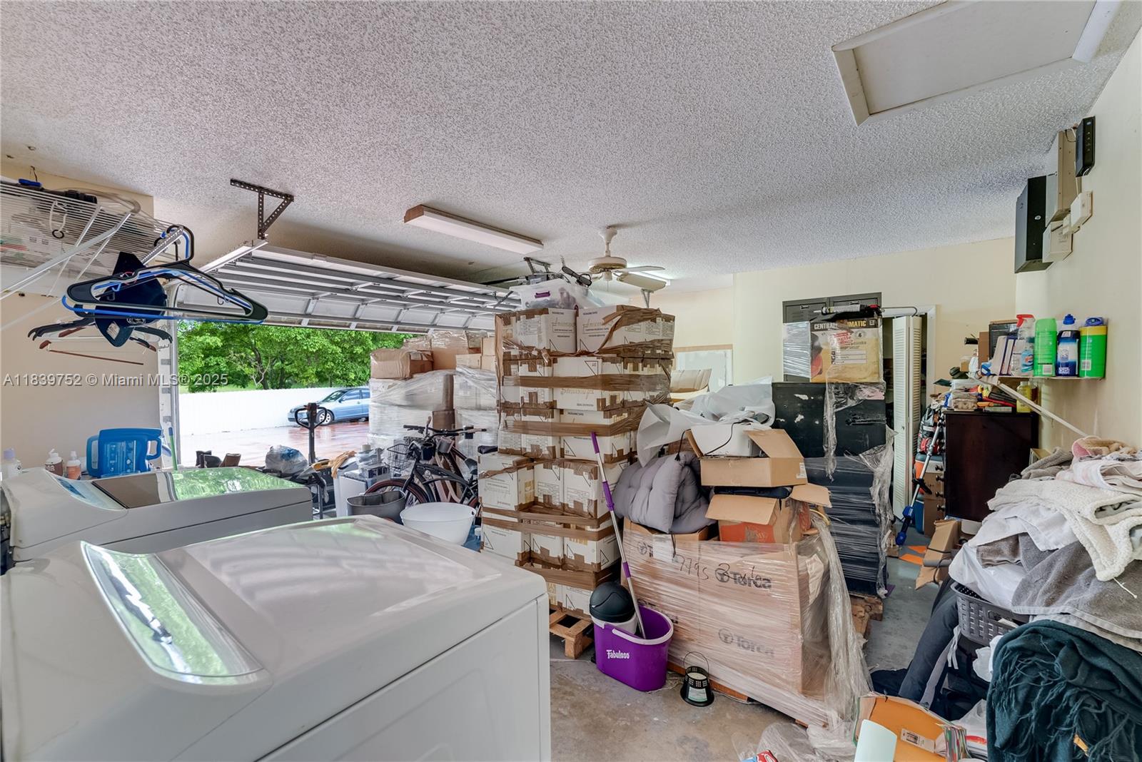 SWEETWATER ESTS SUB - Residential