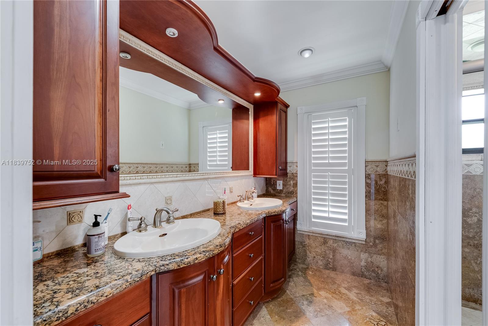 SWEETWATER ESTS SUB - Residential