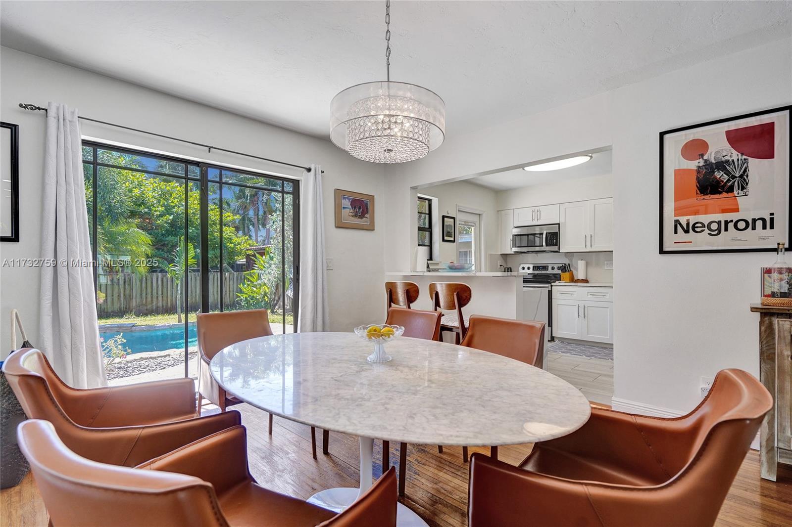 HOLLYWOOD LAKES SECTION - Residential