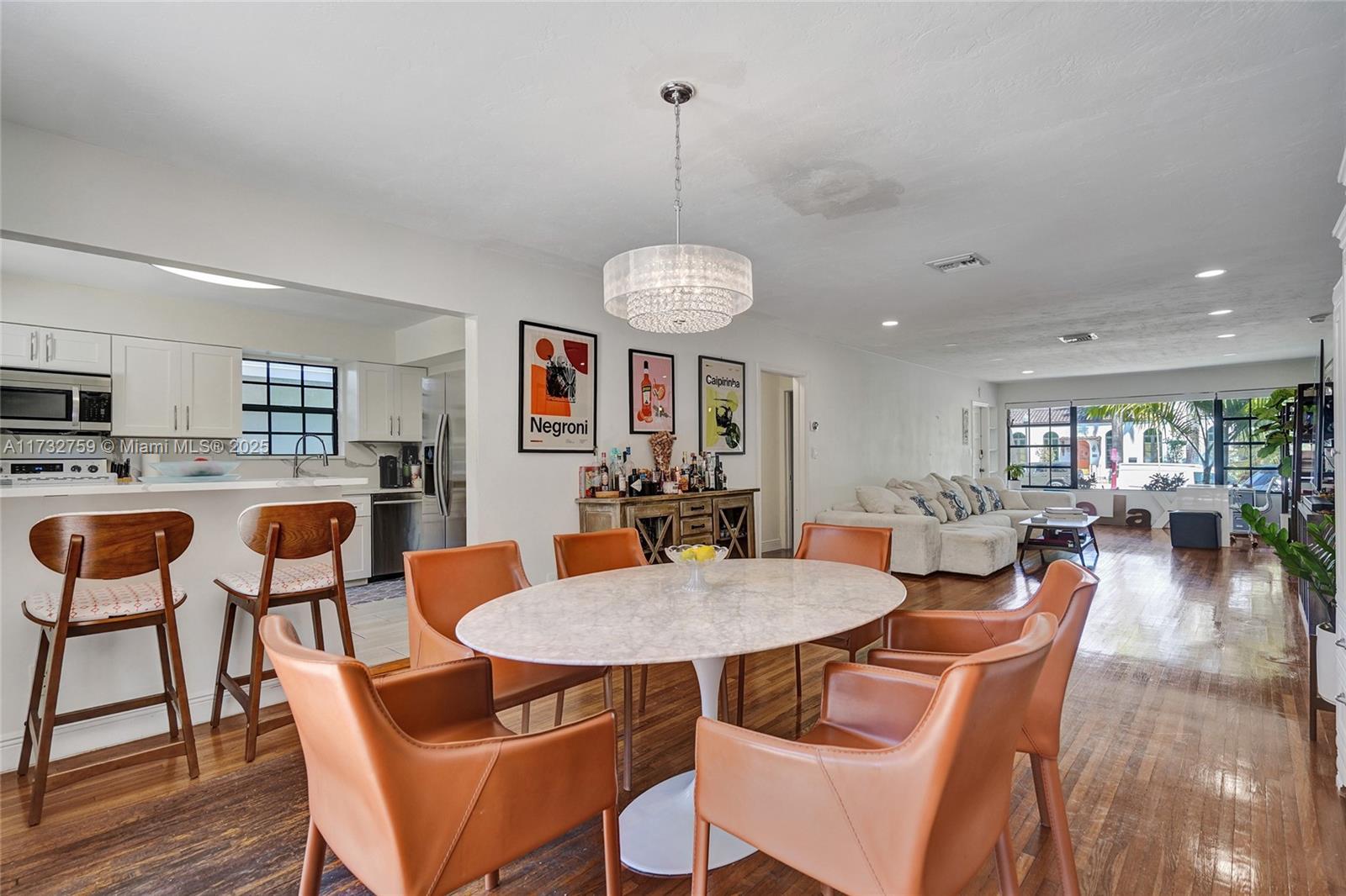 HOLLYWOOD LAKES SECTION - Residential