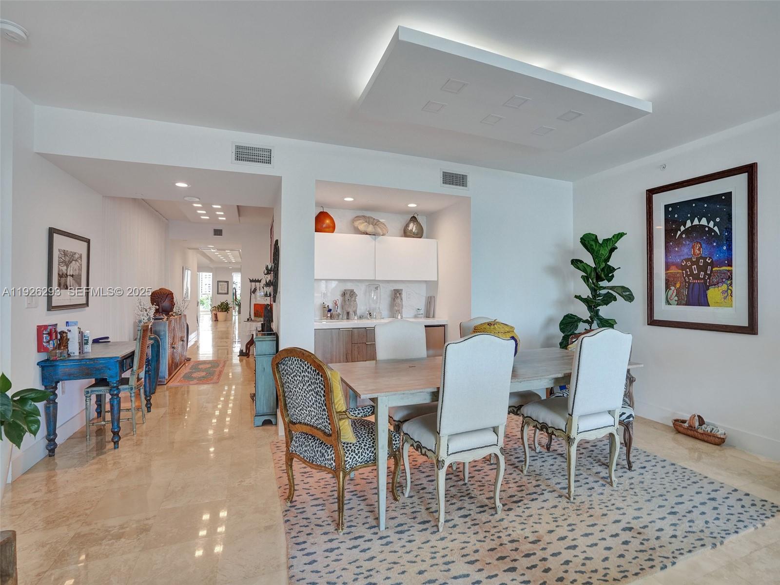 THE PENINSULA CONDO - Residential