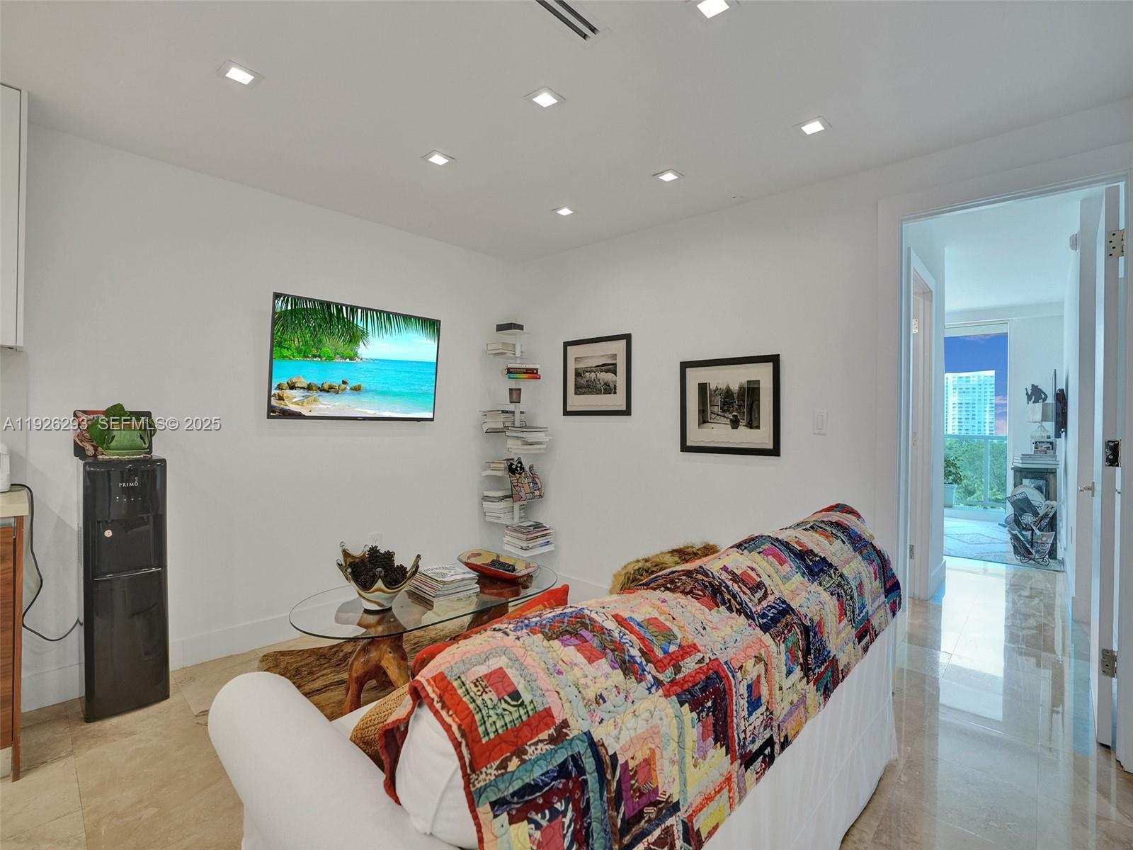 THE PENINSULA CONDO - Residential