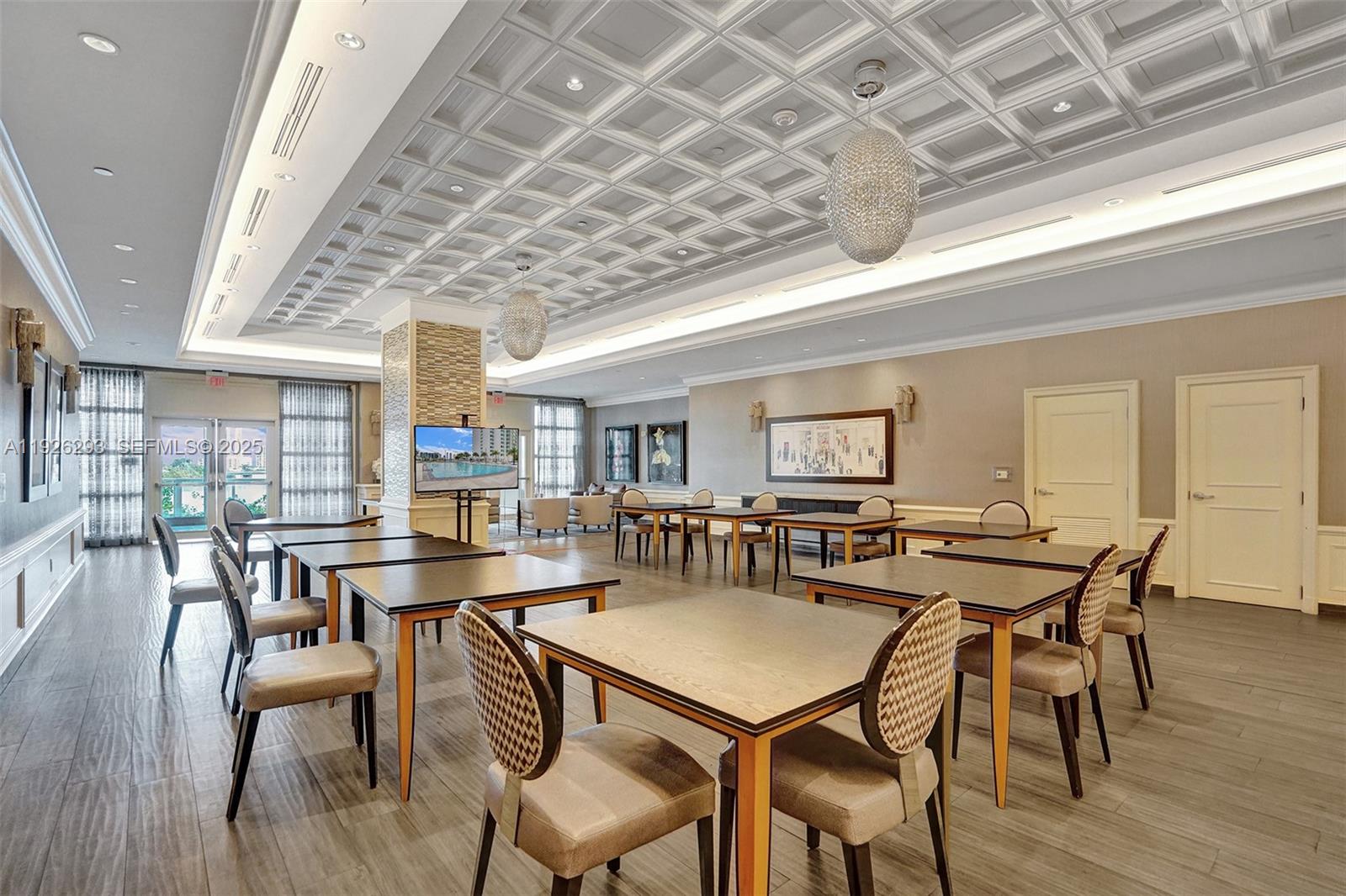 THE PENINSULA CONDO - Residential