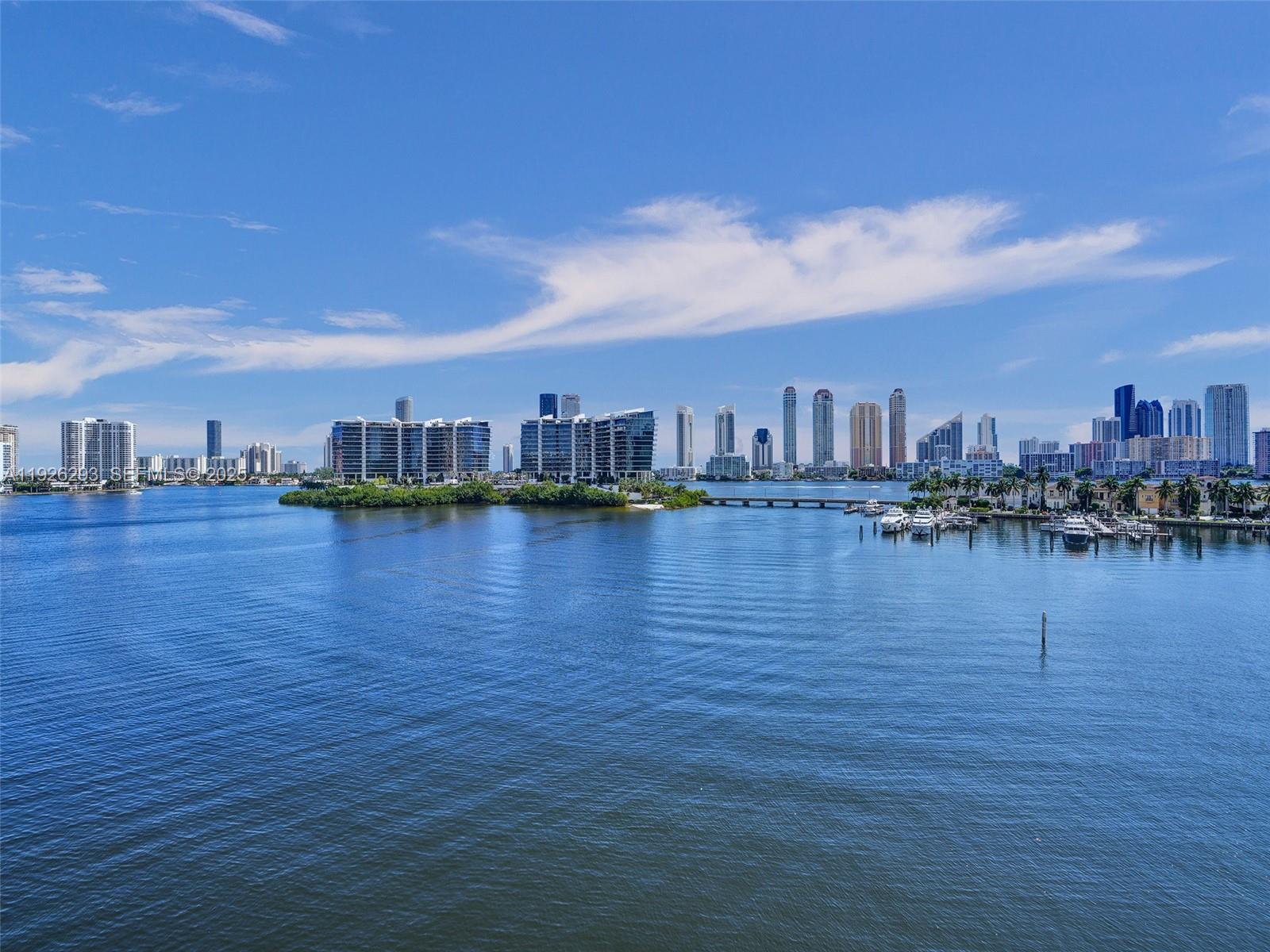 THE PENINSULA CONDO - Residential