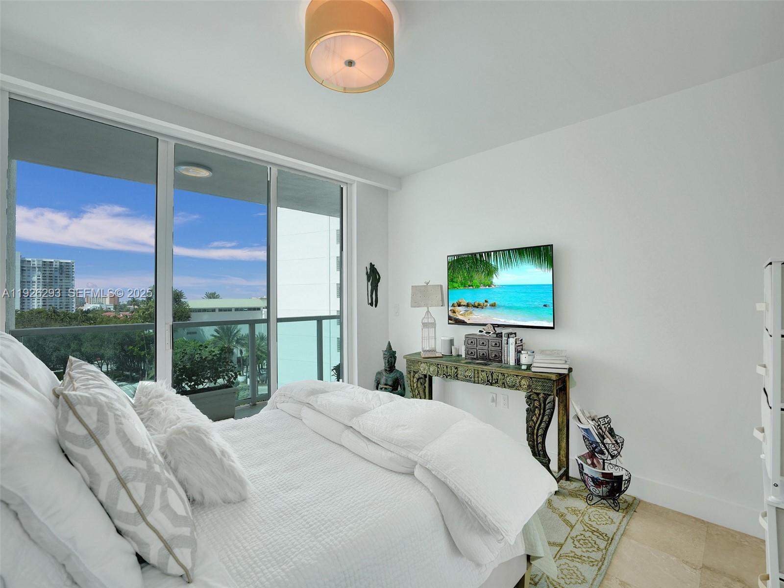 THE PENINSULA CONDO - Residential