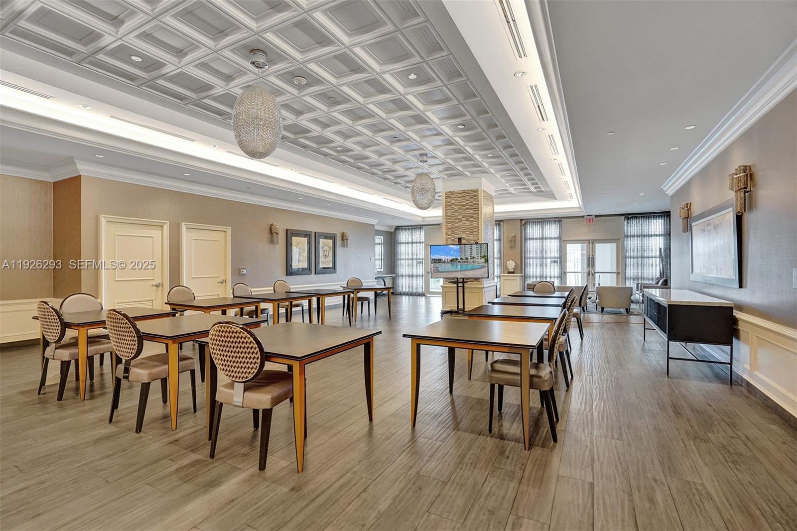 THE PENINSULA CONDO - Residential