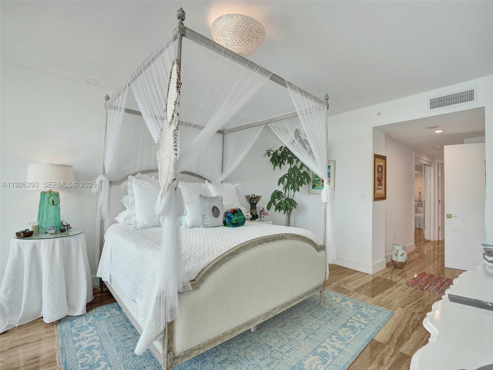 THE PENINSULA CONDO - Residential