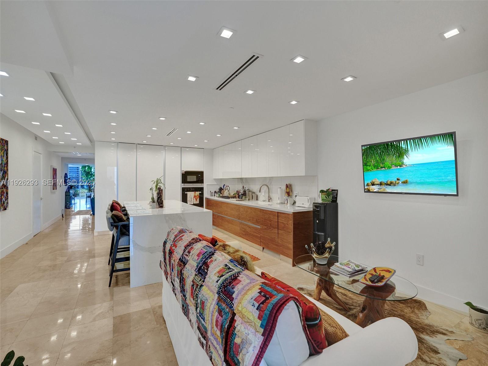 THE PENINSULA CONDO - Residential