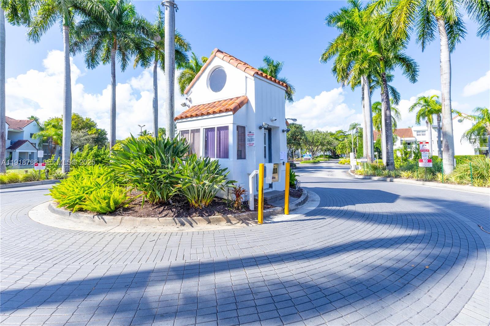 U S LEND LEASE PLAT NO ON - Residential