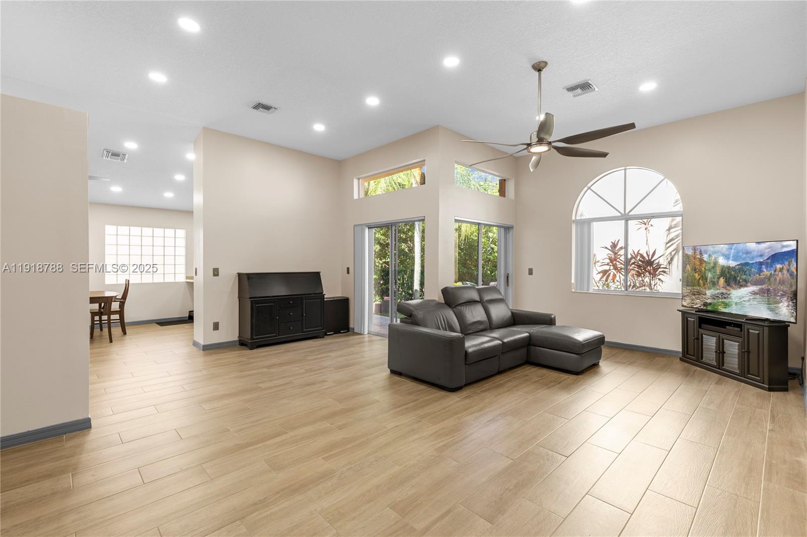 U S LEND LEASE PLAT NO ON - Residential