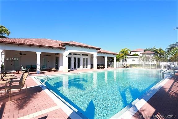 MONTCLAIR MIRAMAR - Residential