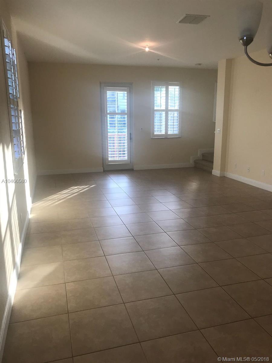 MONTCLAIR MIRAMAR - Residential