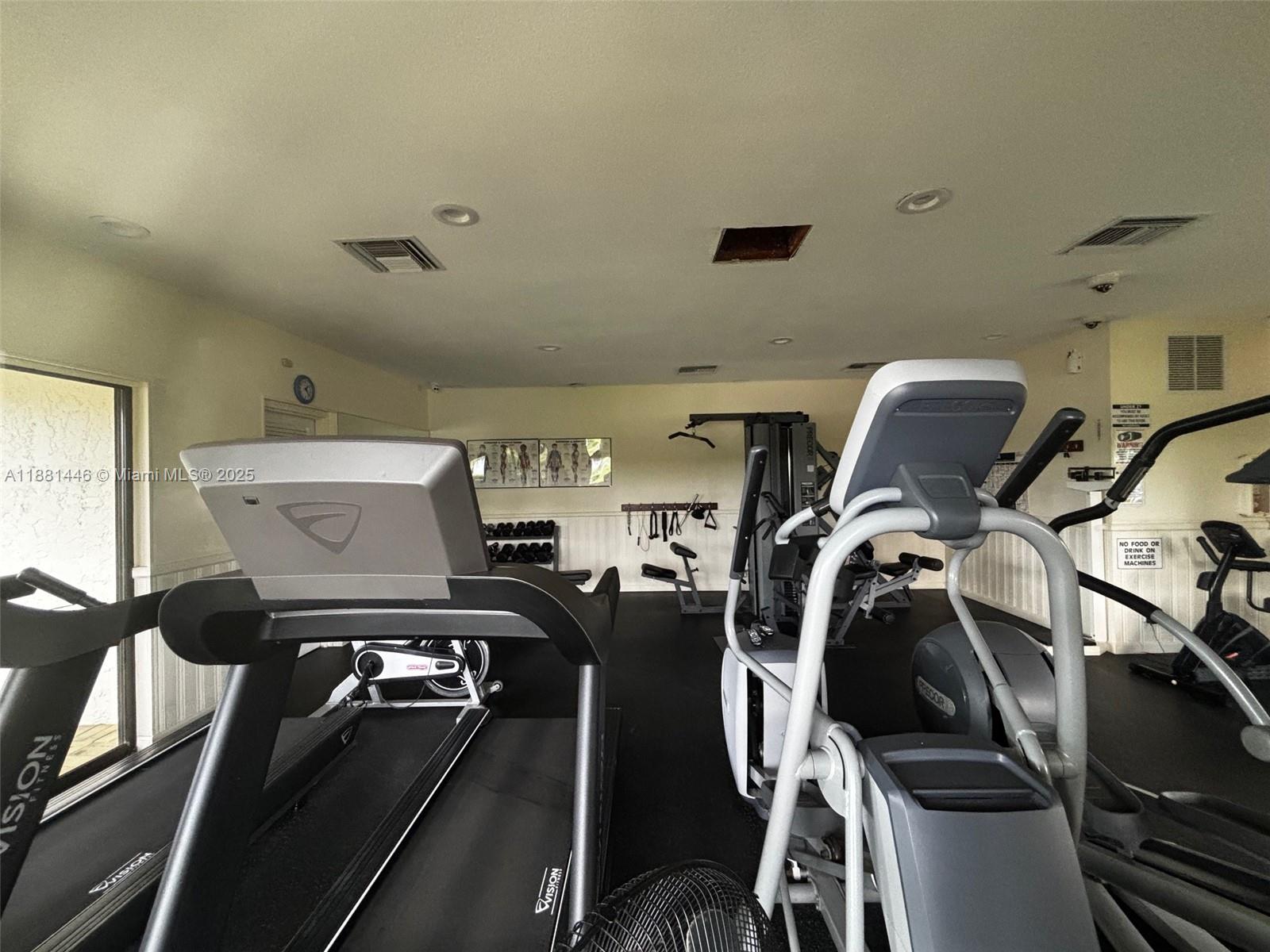 OCEANA OCEANFRONT CONDOMI - Residential Lease