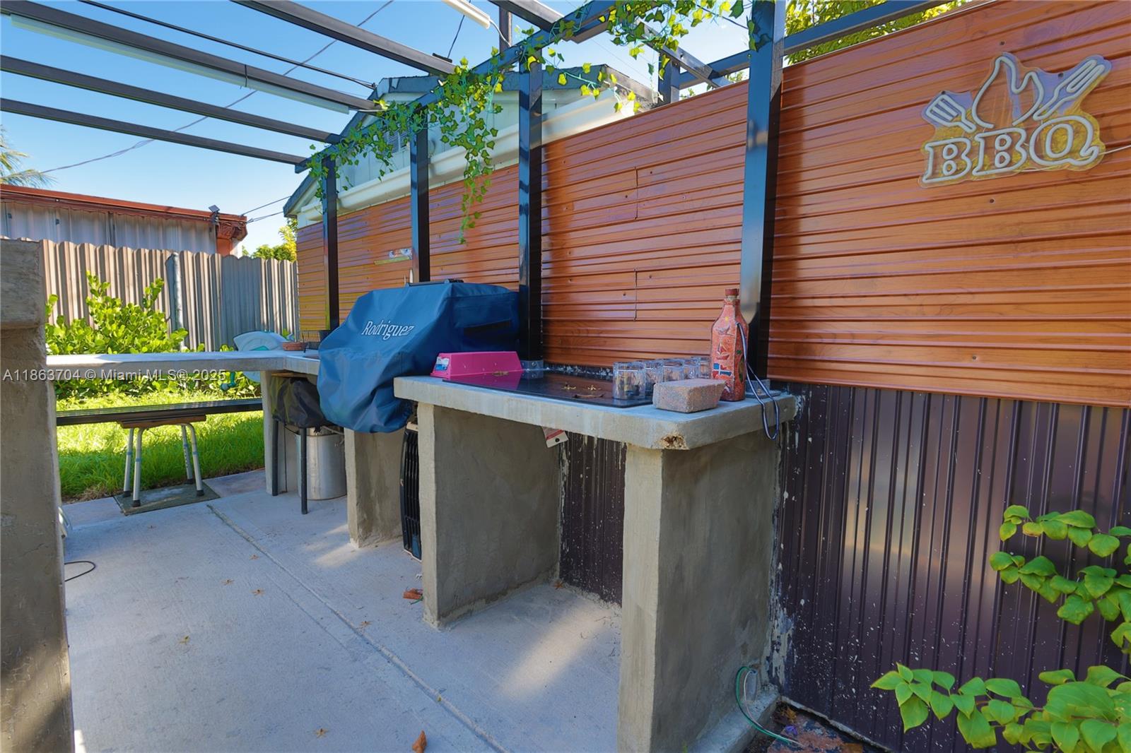 ESSEX VILLAGE 6TH ADDN - Residential