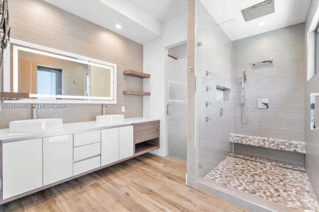 KEYSTONE ISLAND NO 3 - Residential