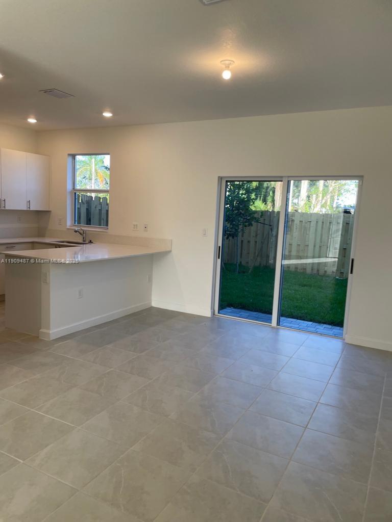 CEDER POINT - Residential