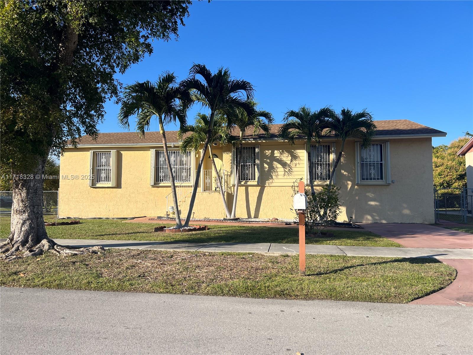 9785 Sw 210th Ter, Cutler Bay, Miami-Dade County, Florida - 4 Bedrooms  
2 Bathrooms - 