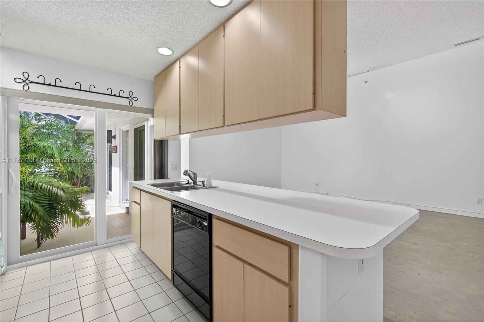 OAKS-SUNTERRACE 2 - Residential