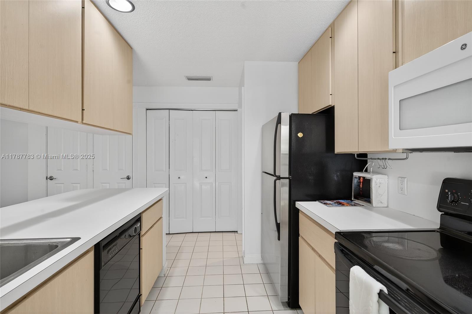 OAKS-SUNTERRACE 2 - Residential