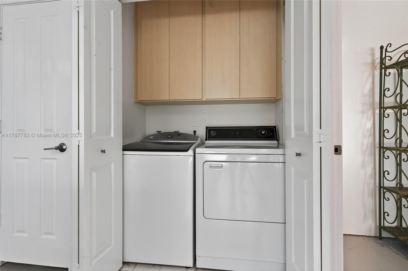 OAKS-SUNTERRACE 2 - Residential