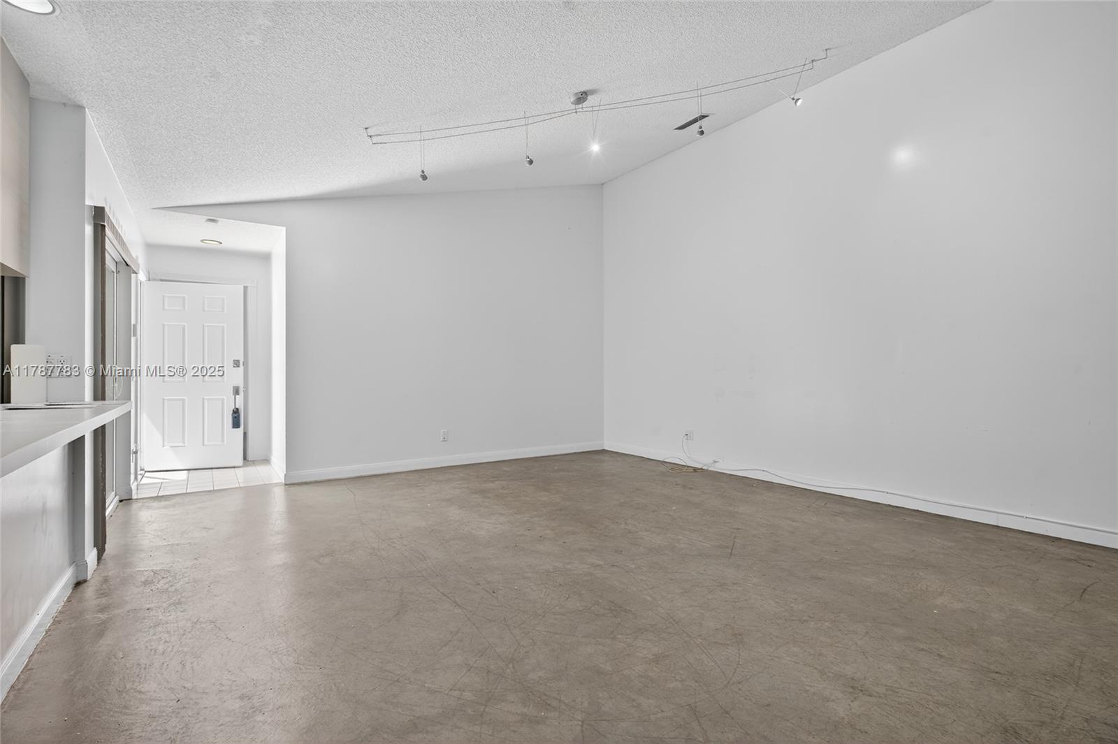 OAKS-SUNTERRACE 2 - Residential