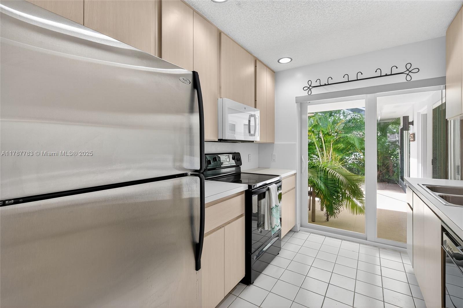 OAKS-SUNTERRACE 2 - Residential