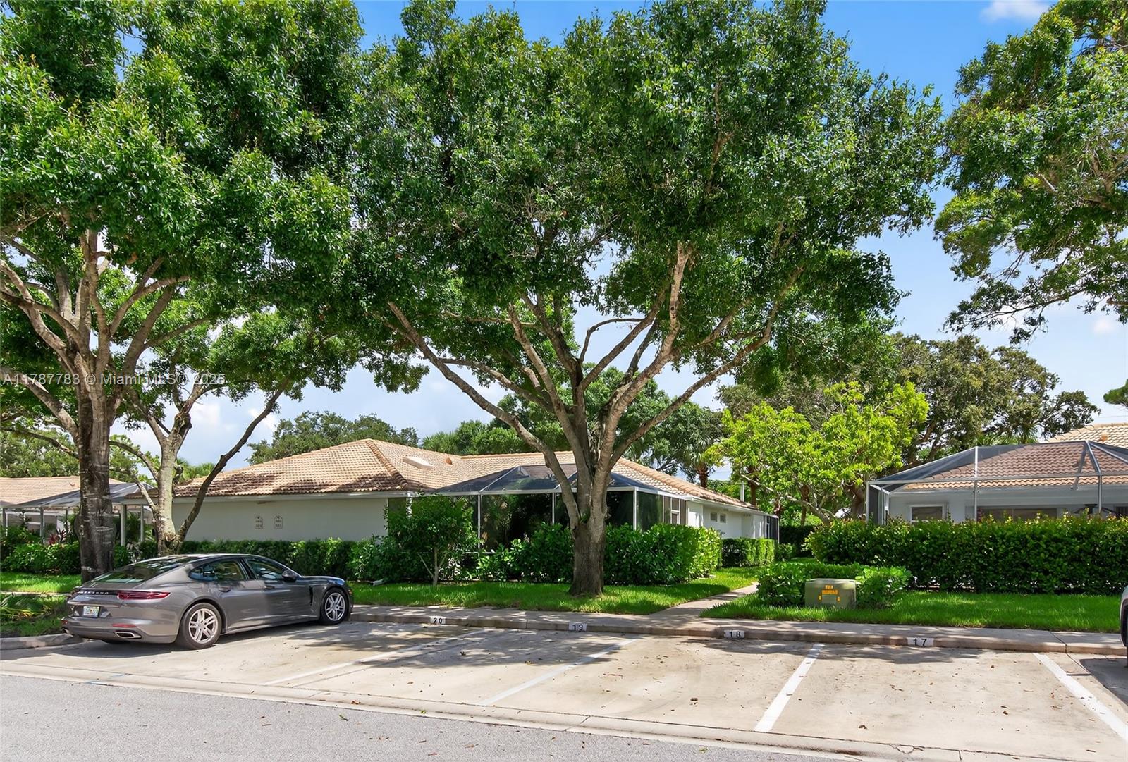 OAKS-SUNTERRACE 2 - Residential