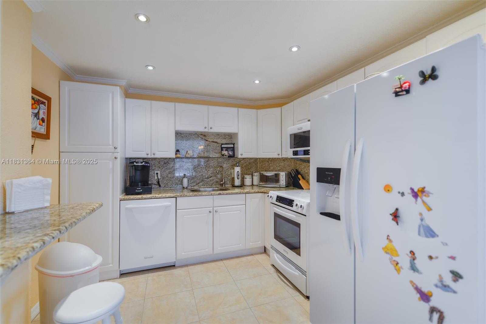 HEMISPHERES CONDO - Residential