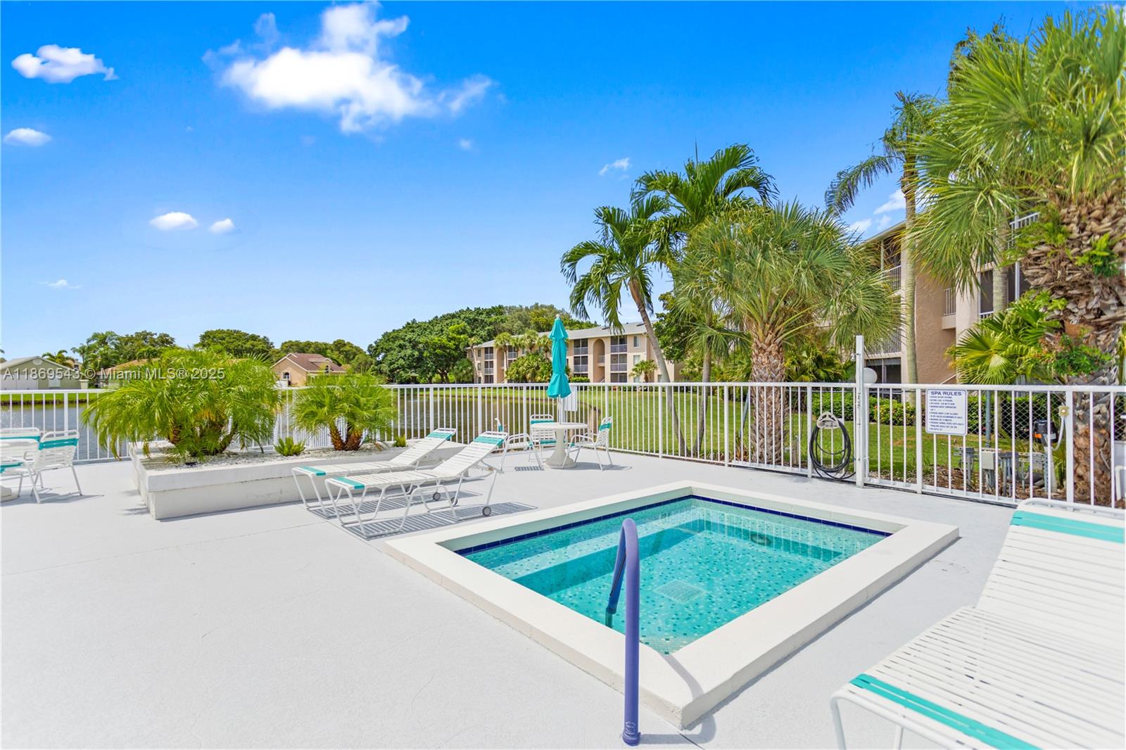 PINE RIDGE AT DELRAY BEAC - Residential