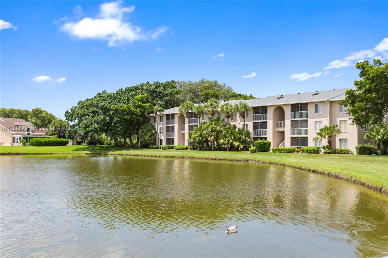 PINE RIDGE AT DELRAY BEAC - Residential