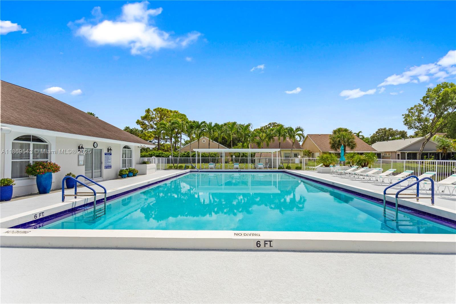 PINE RIDGE AT DELRAY BEAC - Residential