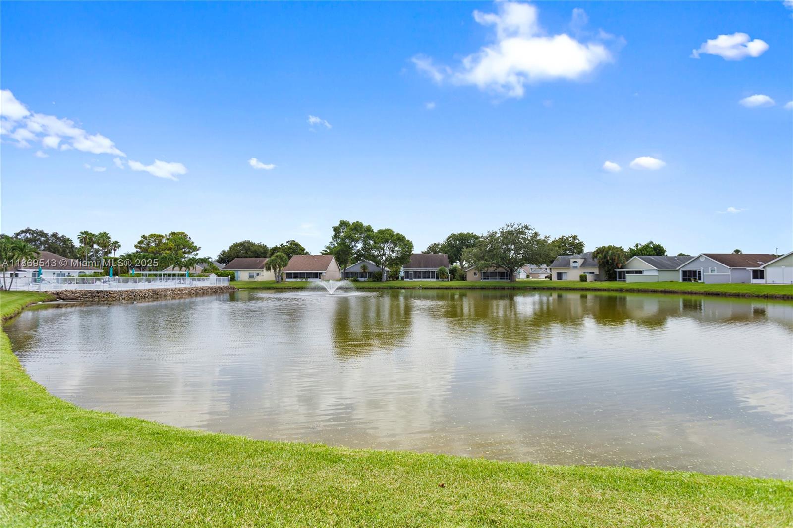 PINE RIDGE AT DELRAY BEAC - Residential