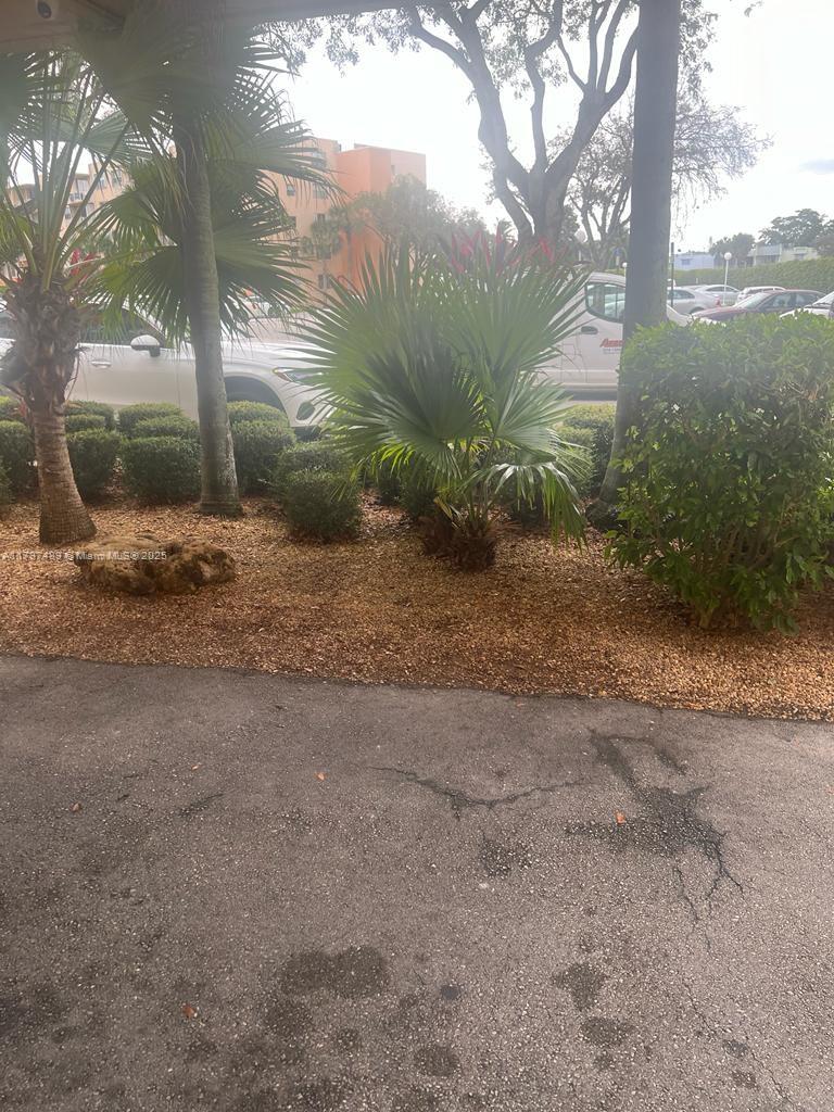 BREAKWATERS OF THE PALM B - Residential Lease