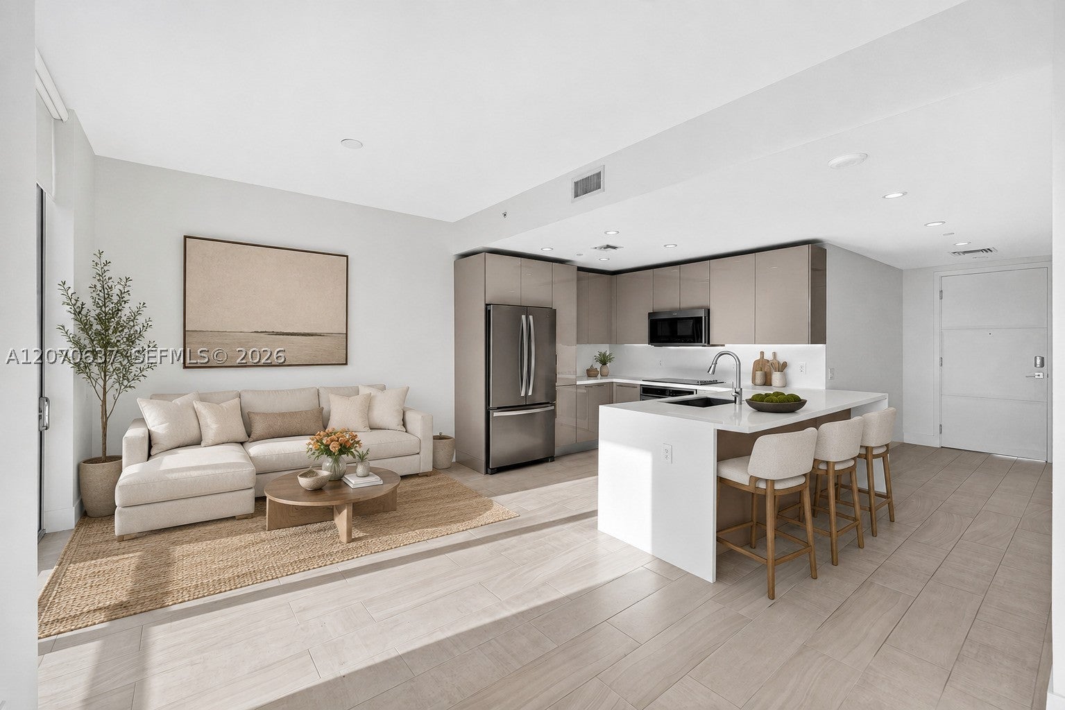 2000 Metropica Way 417