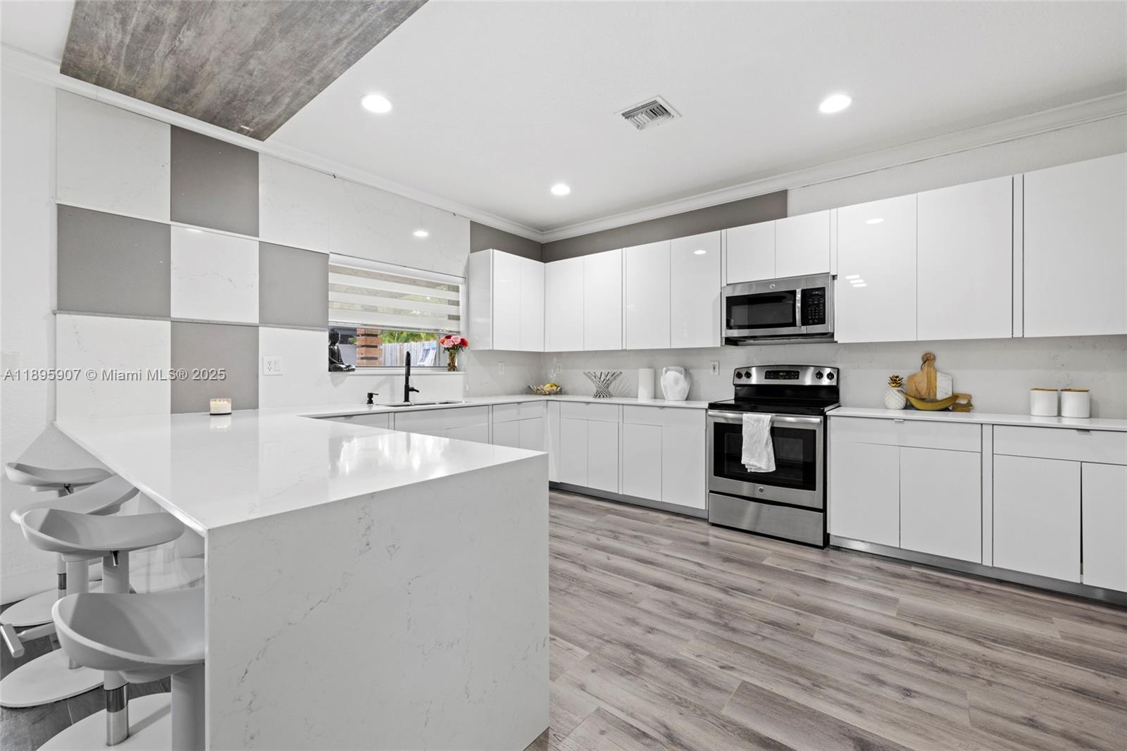 SILVER PALM EAST SEC TWO - Residential