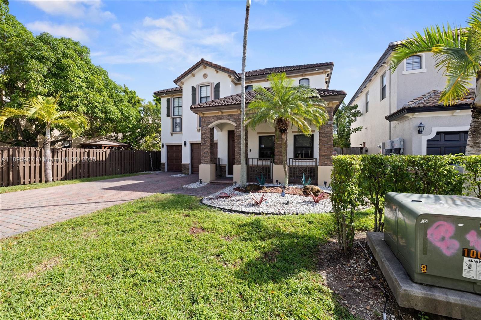 SILVER PALM EAST SEC TWO - Residential