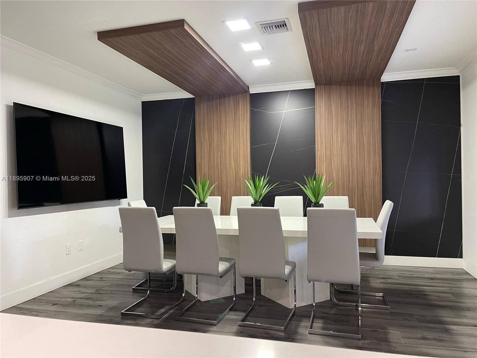 SILVER PALM EAST SEC TWO - Residential
