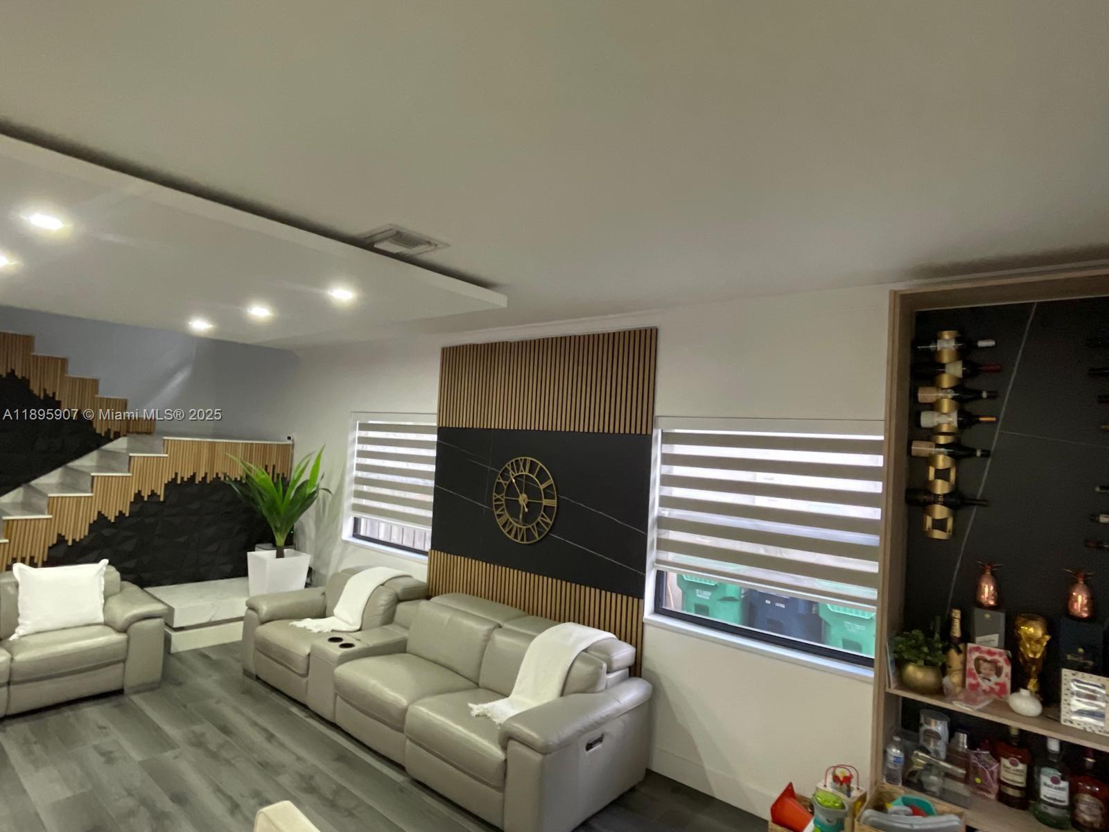 SILVER PALM EAST SEC TWO - Residential