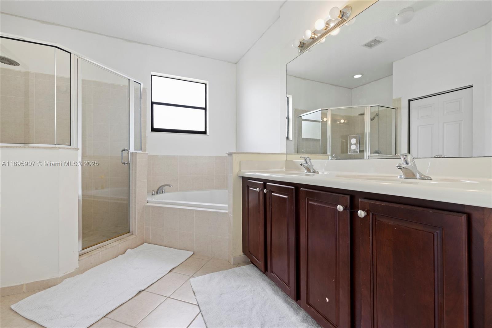 SILVER PALM EAST SEC TWO - Residential