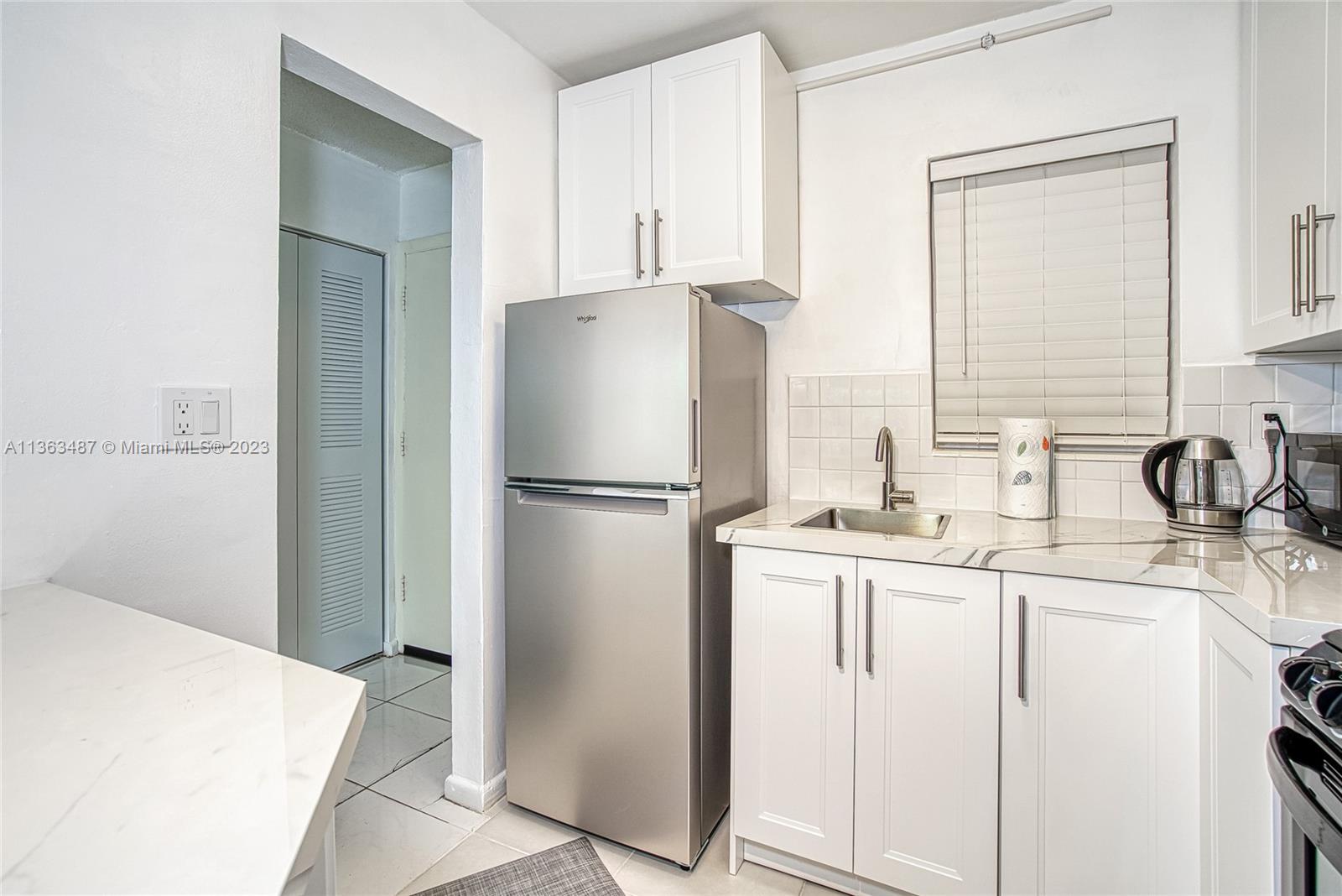 SALEM HOUSE CONDO - Residential Lease