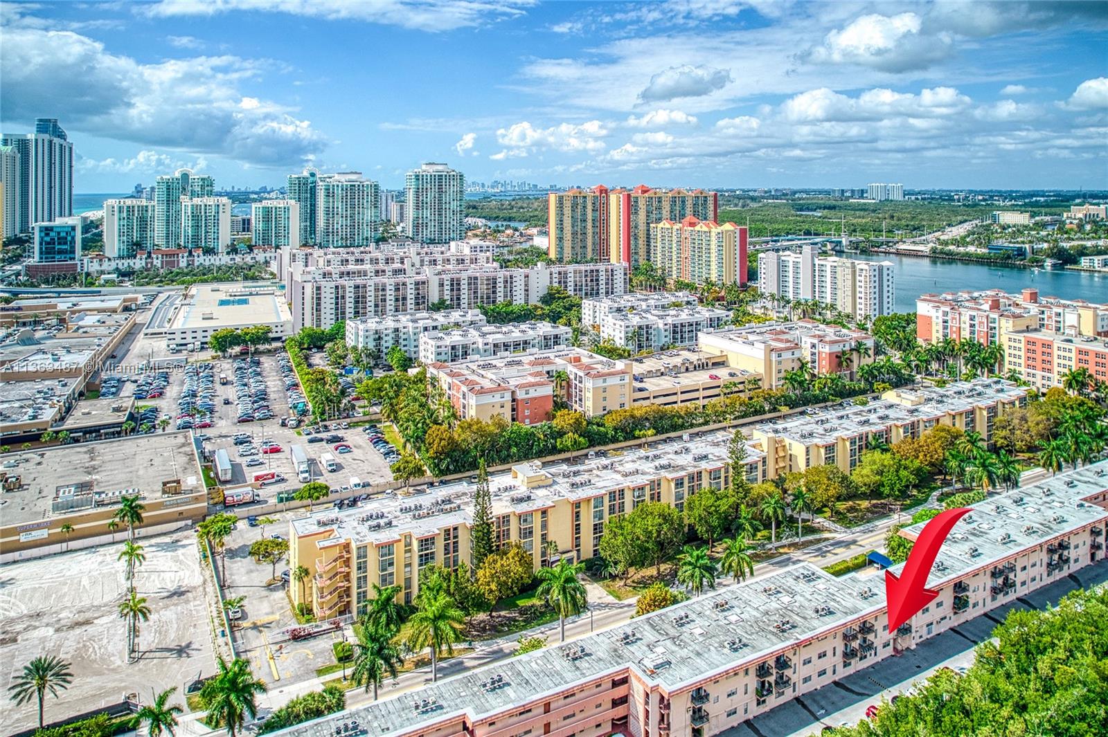 SALEM HOUSE CONDO - Residential Lease