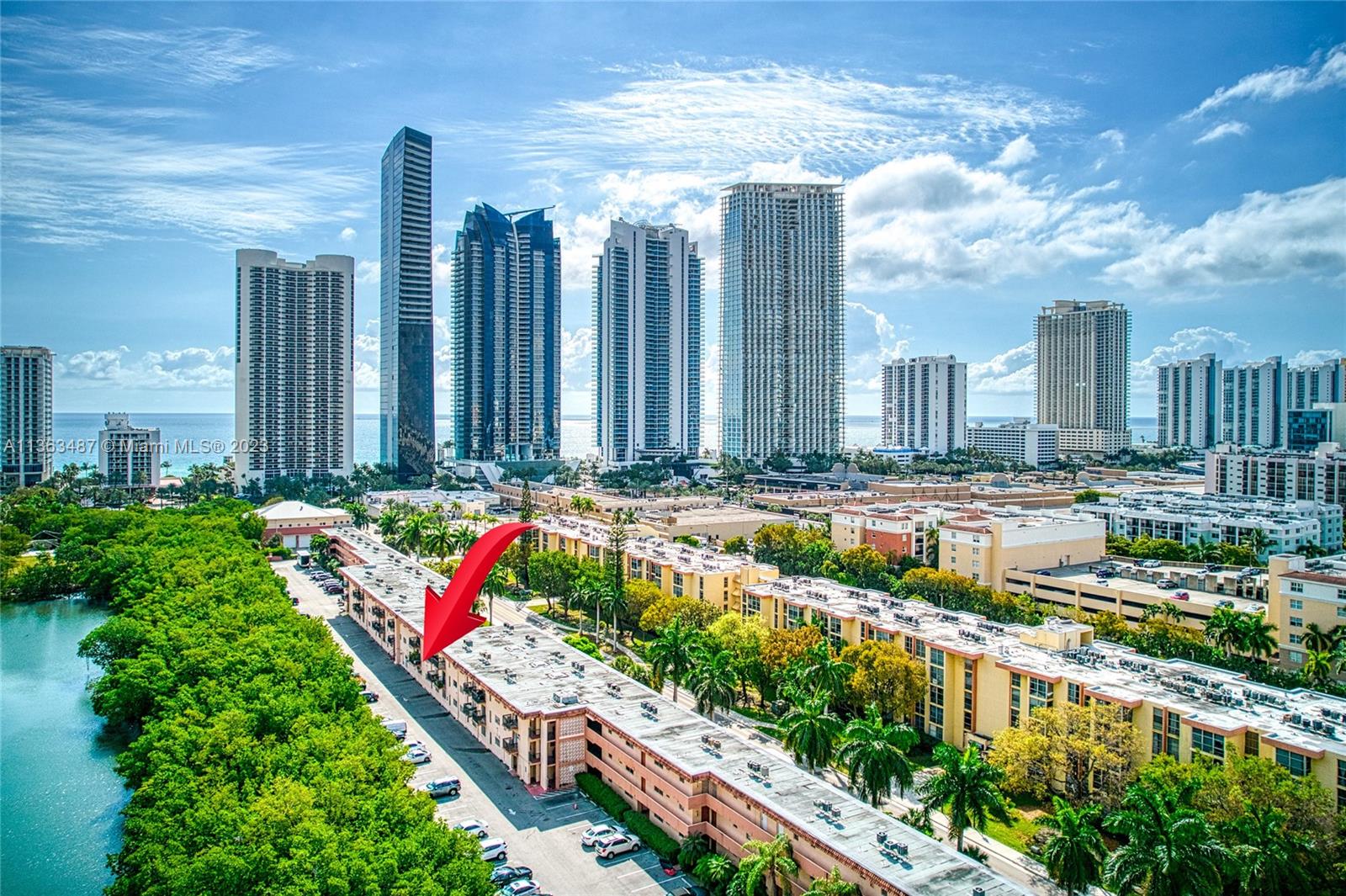 SALEM HOUSE CONDO - Residential Lease