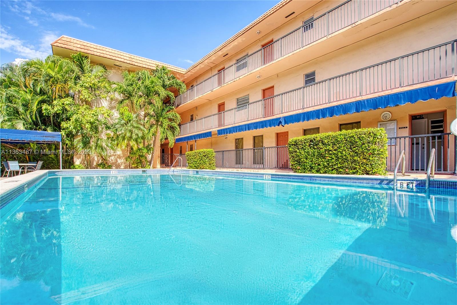 SALEM HOUSE CONDO - Residential Lease