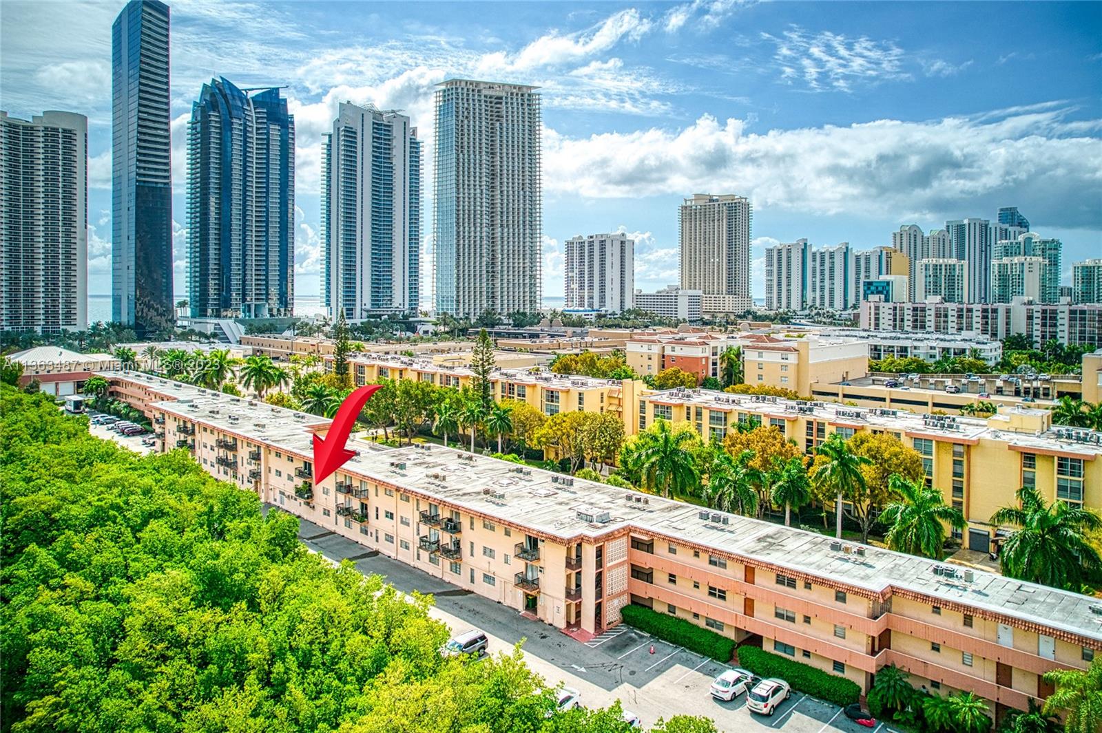 SALEM HOUSE CONDO - Residential Lease