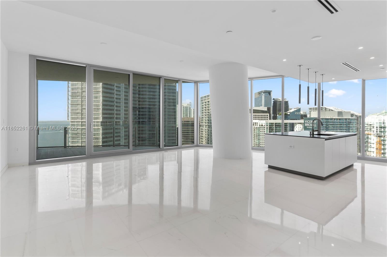300 BISCAYNE BLVD WAY 4007