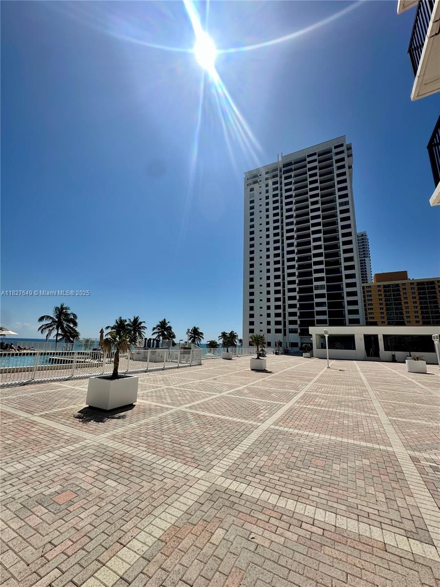 2301 S Ocean Dr 306